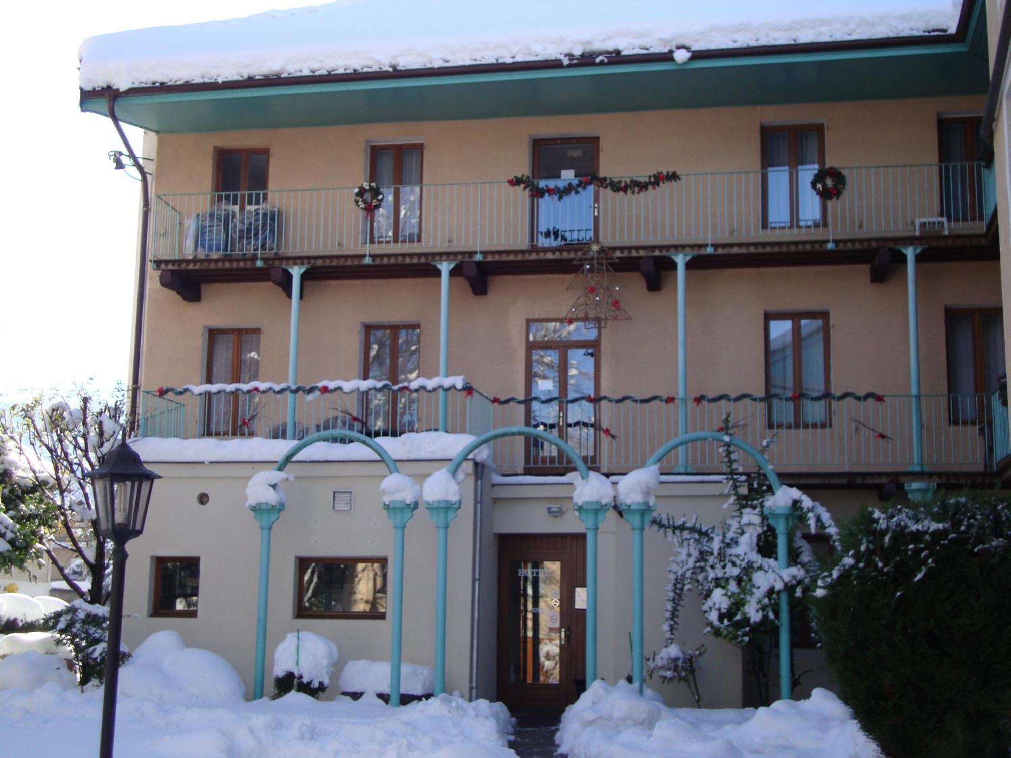 Hotel De Geneve Et Restaurant , Faverges-Seythenex Εξωτερικό φωτογραφία
